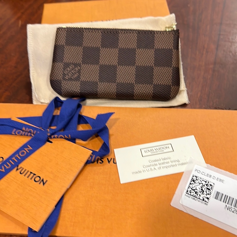 Louis Vuitton Damier Ebene key pouch